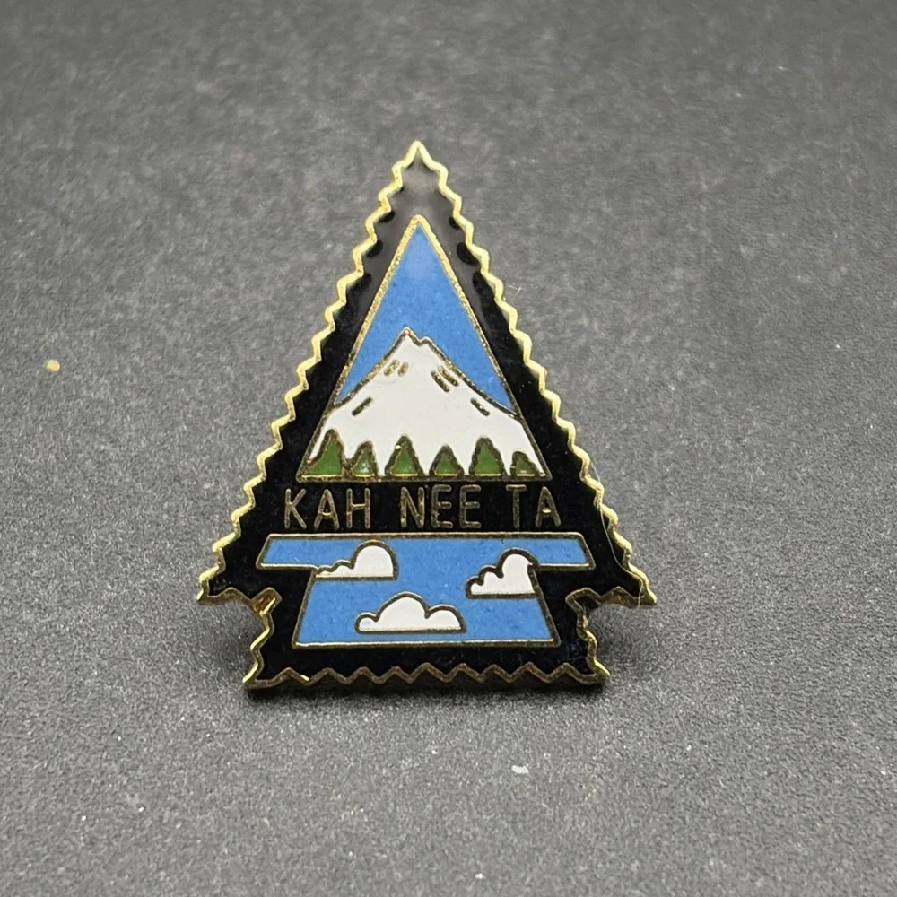 Kah Nee Ta Warm‎ Springs Oregon Arrowhead Lapel Hat Pin